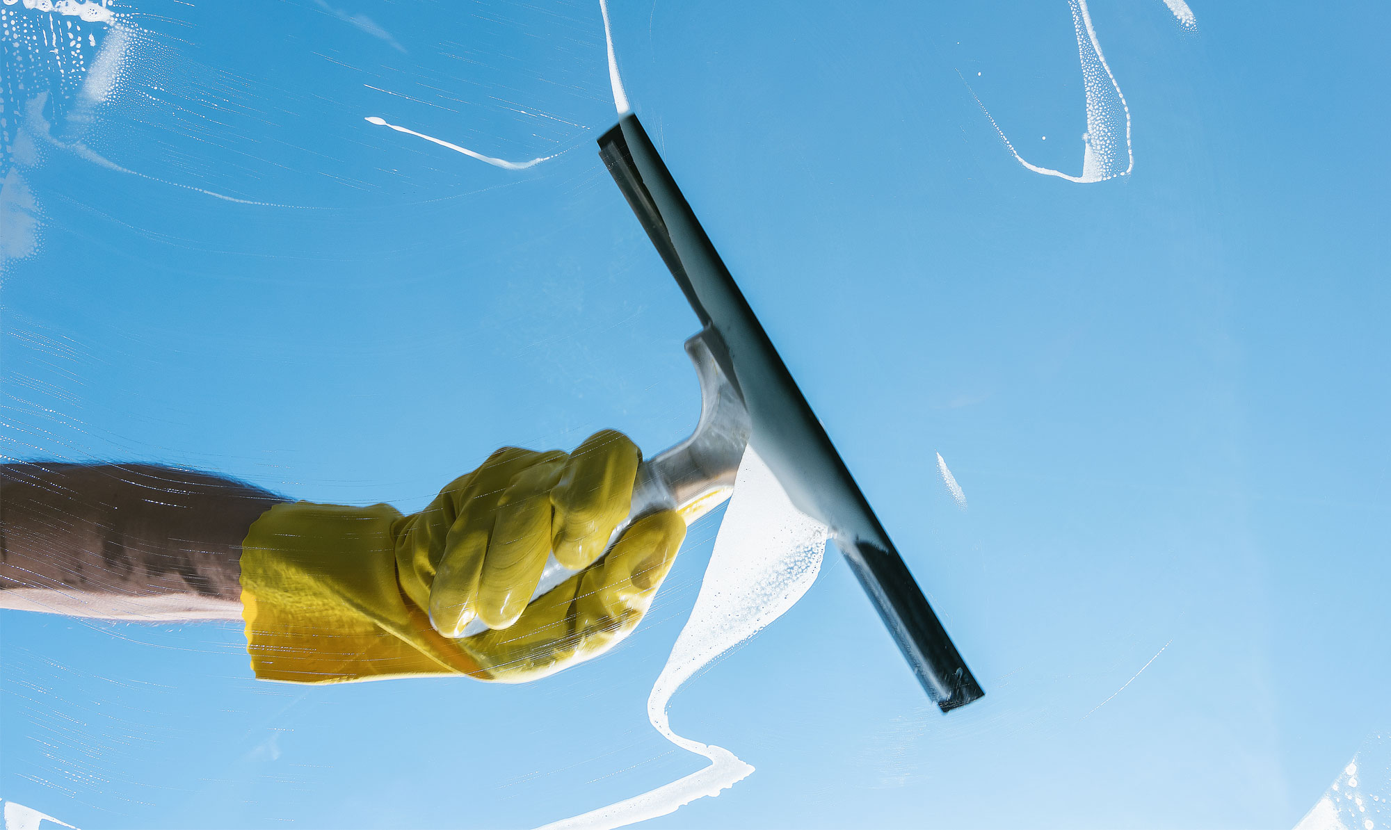 Vinduespudsning: 8 tips til at pudse vinduer - ALT.dk